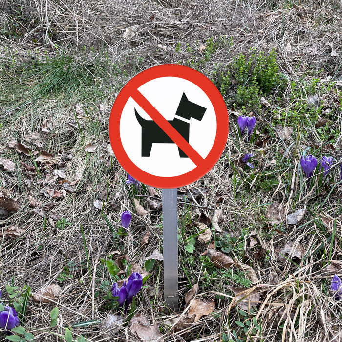 Pinnskylt - Rasta inte hunden här (2)